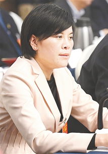 李灵敏，李灵玉