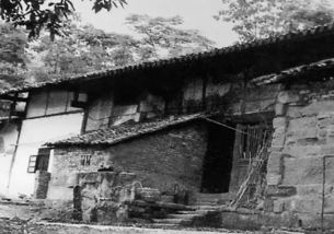 《史记》中所记述的饕餮是缙云氏的一个不成器的后代,缙云氏应该是人啊