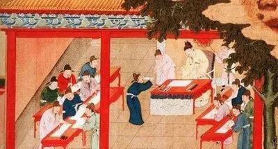 唐太宗曾说:“君,舟也;民,水也。水能载舟,亦能覆舟。