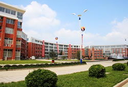 南通理工学院一年学费多少