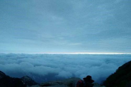 为什么夫妻不能爬泰山(爬泰山有哪些忌讳)