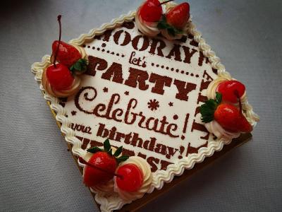 蛋糕用英语怎读要语音的。