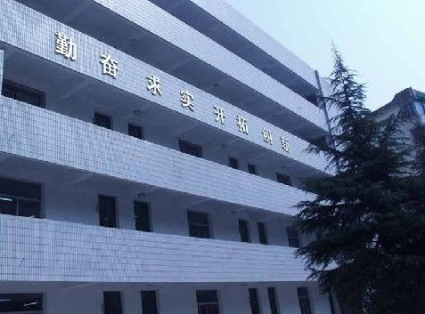 杭州启正中学与青春中学哪个好