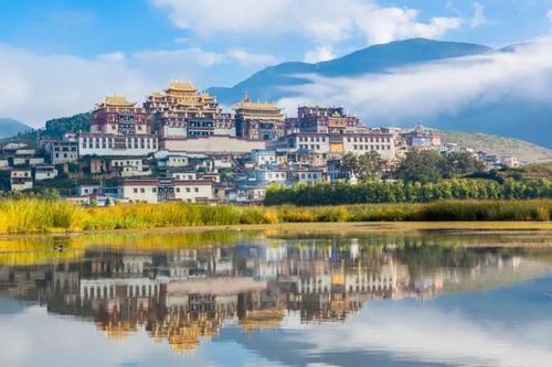 香格里拉10个必去旅游景点,个个风景迷人,你有哪些旅游攻略值得推荐
