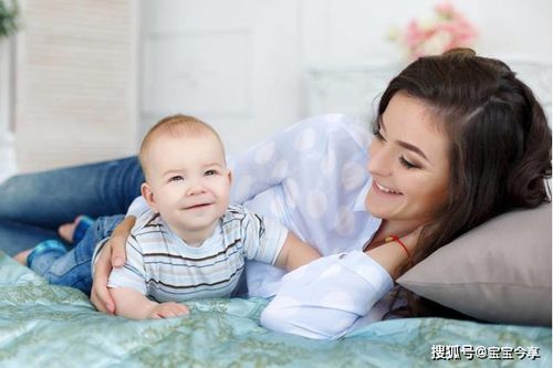 阿姊闻妹来小弟闻姊来磨刀霍霍向猪羊，阿姊闻妹来的姊是什么意思