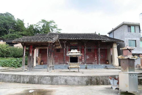 张氏宗祠花8个多亿，张氏宗祠对联