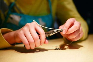 嚼jiao和嚼jue的区别，味同嚼蜡 的拼音