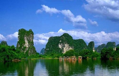 请概括桂林山水的特点，桂林山水的特点是什么用五个字概括