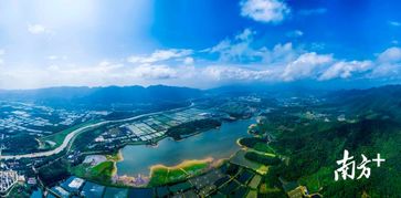 三水压倒山(打一汉字)