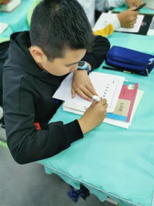 君子博学而日参省乎己的意思