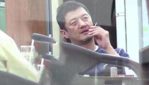 瀚海阑干百丈冰,愁云惨淡万里凝这两句描写了什么样的情景 白雪歌送武判 