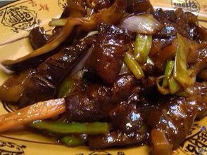 红烧海参正宗做法视频窍门，红烧海参的做法 家常