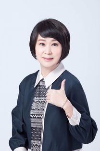 王月合起来叫什么，王月新