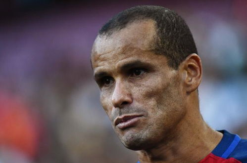 里瓦尔多穿过19号球衣吗