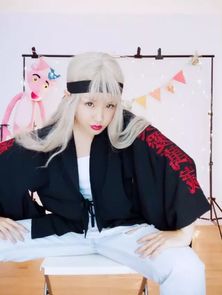 轻的英文是什么