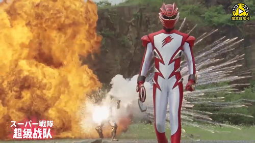 主角分别是红、蓝、黑、黄、粉代表色的战士