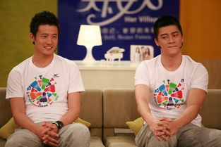 我的小孩今年10月8号左右的出生,还不知道是男孩还是女孩,我姓蔡