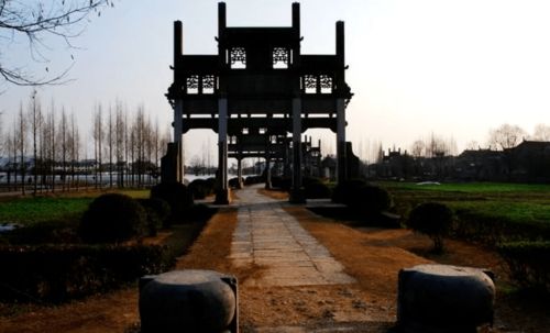 古诗里的重门是什么意思