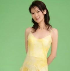 杨竹青歌曲，杨竹青演唱的《故乡情》