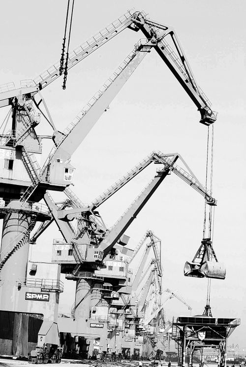 带动与拉动的区别