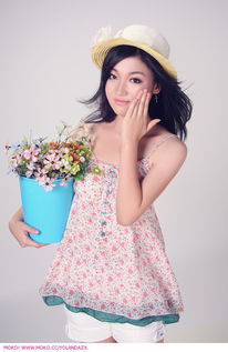 当时年少春衫薄夜雪猫猫，当时年少春衫薄全诗