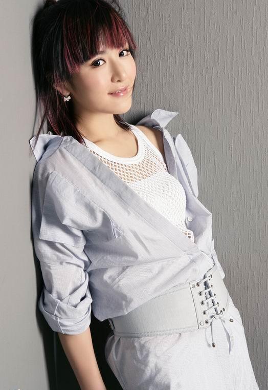 麻将进行曲谢娜mv，麻将进行曲 谢娜 百度网盘