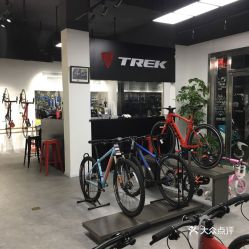 车店脚船牙，车店补漆多少钱