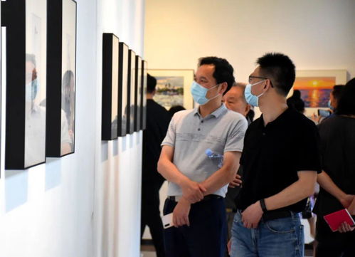 arousing翻译，arousing or provoking laughter