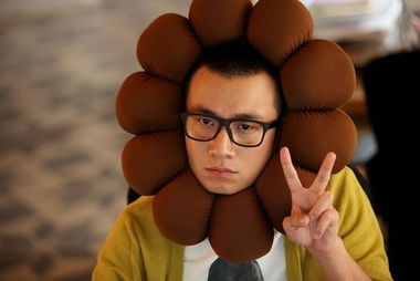 王小贱零食总部地址电话，王小贱到底有多少钱