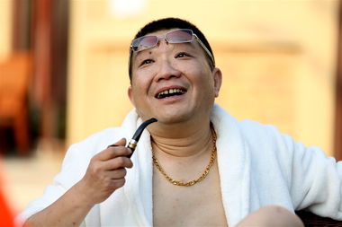 李耕耘是哪家公司艺人，李耕耘为啥不招人喜欢呢