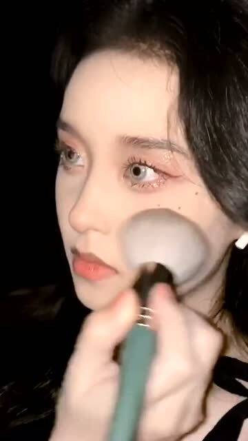 泪妆的词语泪妆的词语是什么