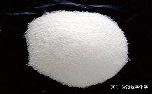 石灰生石灰熟石灰的化学式是什么，烧碱的化学式是什么