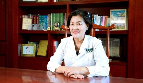 反派她以美貌杀人男主是谁