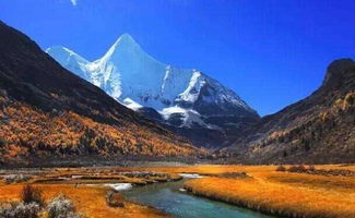 夏诺多吉海拔多少米，夏诺多吉在哪个位置能看到