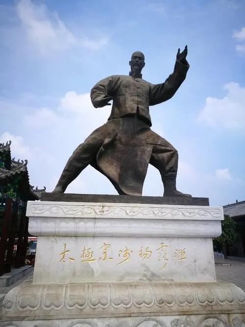 翻译:今其智乃反不能及,其可怪也欤!