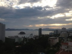 英语in a panoramic world怎么翻译?