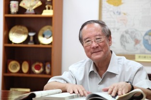 杨义臣，杨义简介