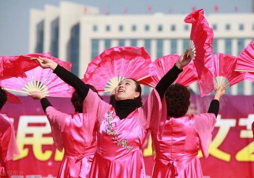 含秀的词语，含香扮演者