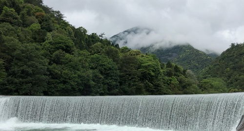 龙川大峡谷和青龙大瀑布，龙川大峡谷 黄岗山大峡谷