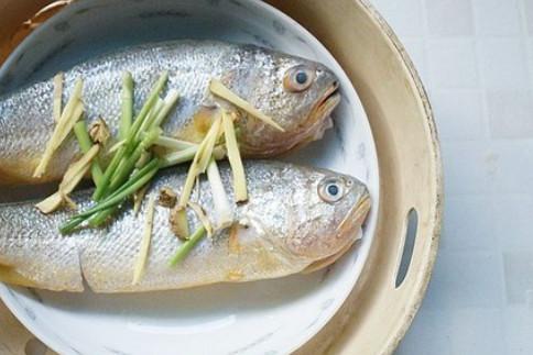 浆鱼片怎么浆，浆鱼片用什么粉