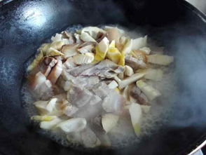 竹笋烧咸肉怎么烧好吃，竹笋烧咸肉图片