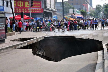 地面塌陷怎么处理，地面塌陷原因包括哪些