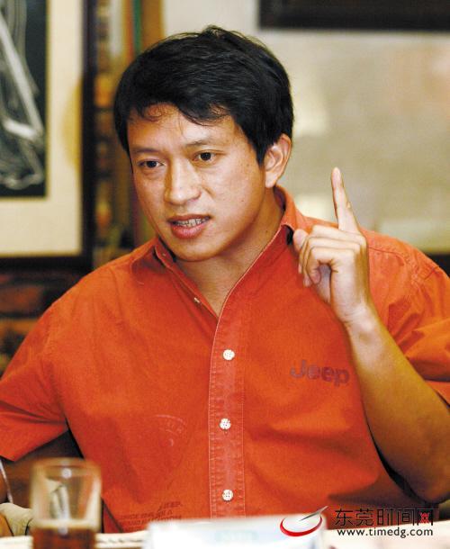 款款而谈,侃侃而谈区分