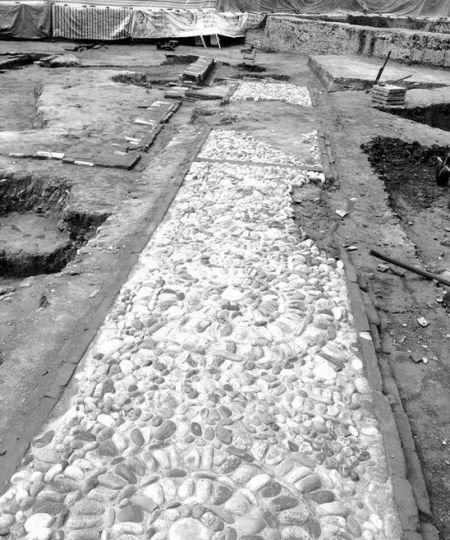 摩诃池的典故，摩诃池,消逝的仙湖