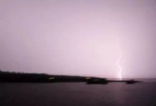 不敢越雷池一步的雷池是什么意思