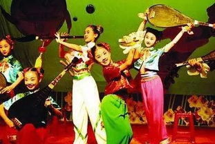 锦绣南歌，锦歌体