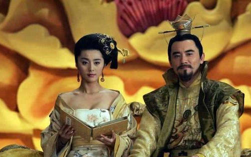 李林甫口蜜腹剑文言文，李林甫口蜜腹剑的故事告诉我什么道理