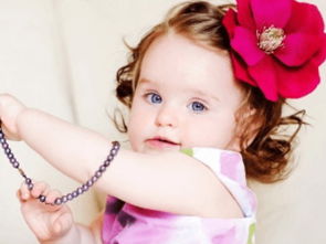 吴姓女孩气质名字带金，吴姓女孩气质名字清字辈怎么取