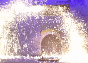 ,那个歌曲动寒川的前一句是什么