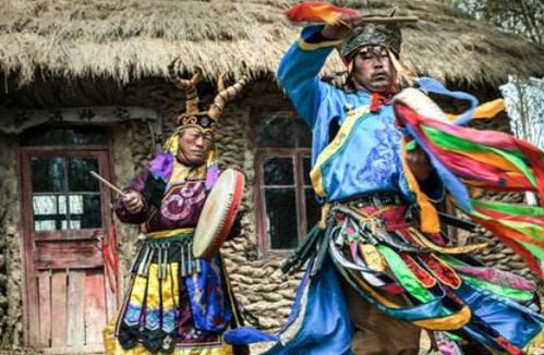 说人是萨满是什么意思，萨满是什么意思解释